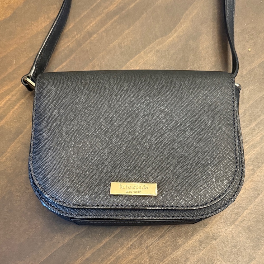 Kate Spade Laurel Way Carsen Coated Leather Black Crossbody Bag